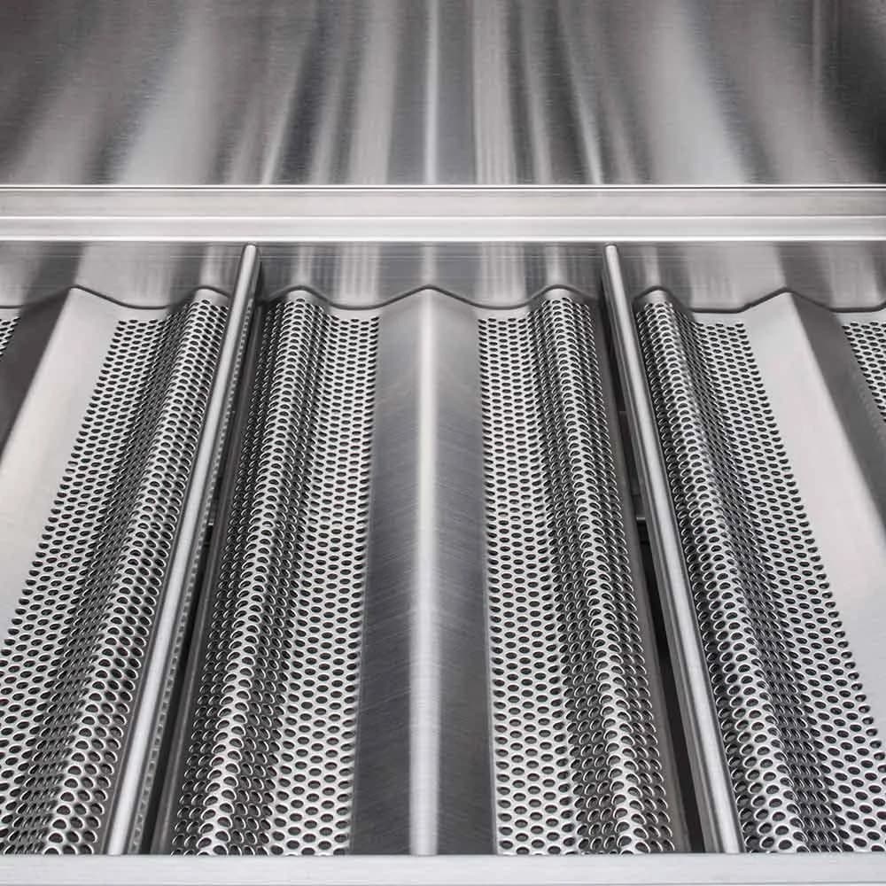 Blaze 32 In. 4 Burner Prelude LBM Gas Grills