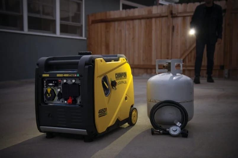 Champion 200994 3650/4650W Dual Fuel Inverter Generators