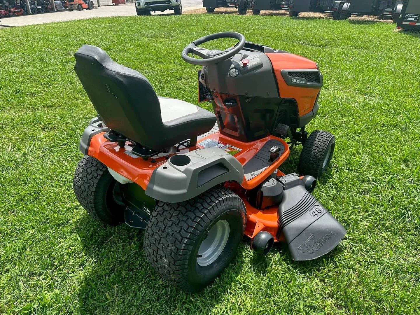 Husqvarna TS 148XK 48" Lawn Tractors 24HP KOH (Scratch and Dent)